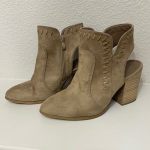 Ccocci wedge heels